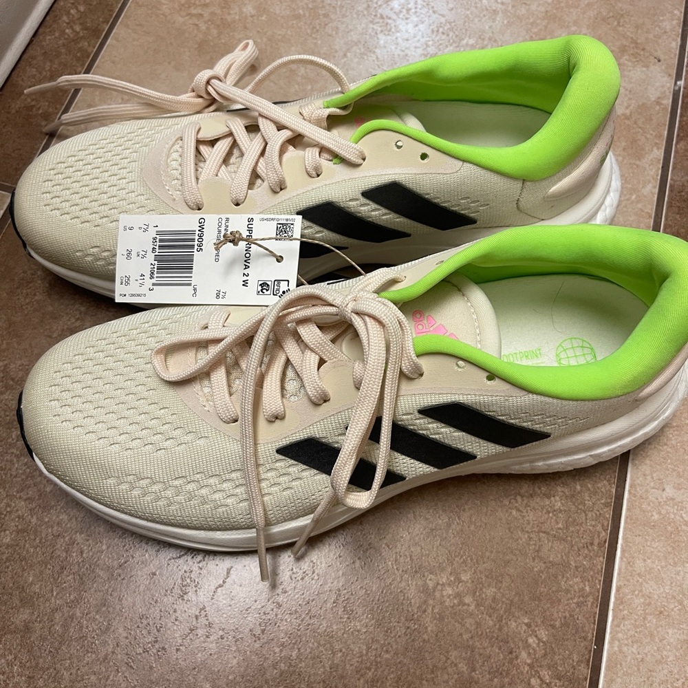 Adidas women’s shoe